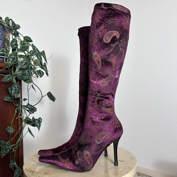 Vintage 90s 2000s knee high square pointed toe high heel, velvet paisley pattern - Picture 2 of 8